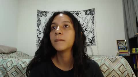 Snapshot of alinawoolf_ chatting on 02/02/25, 03:43  Ali  online show from 02/02/25, 03:43