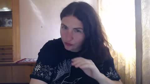 Snapshot of alinaxjames chatting on 07/05/26, 12:01 AlinaxJames online show from 07/05/26, 12:01