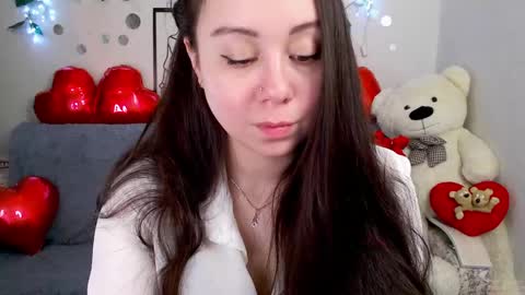 AlinaXRose online show from 04/14/26, 12:05