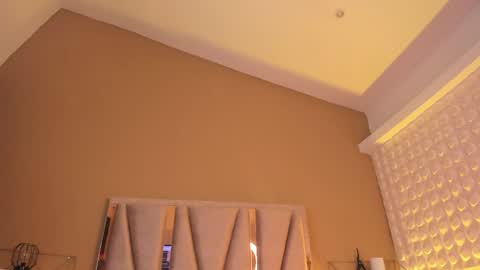   -  online show from 04/16/26, 09:04