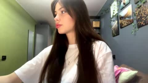 Snapshot of alinedifede chatting on 10/03/25, 10:45 Alice online show from 10/03/25, 10:45