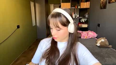 Snapshot of alinedifede chatting on 12/02/25, 06:08 Alice online show from 12/02/25, 06:08