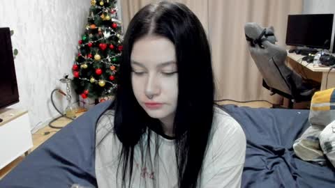 Aline Greeeen online show from 12/12/24, 02:48