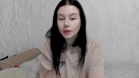 Aline Greeeen online show from 12/16/24, 12:16