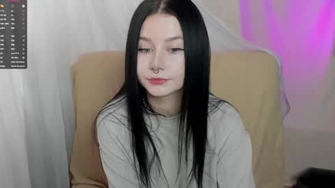 Aline Greeeen online show from 02/11/25, 03:50