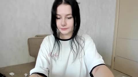 Aline Greeeen online show from 03/06/25, 08:41