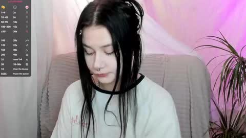 Aline Greeeen online show from 03/10/25, 04:17