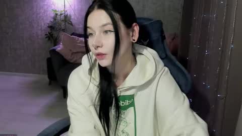 Aline Greeeen online show from 09/10/25, 08:58