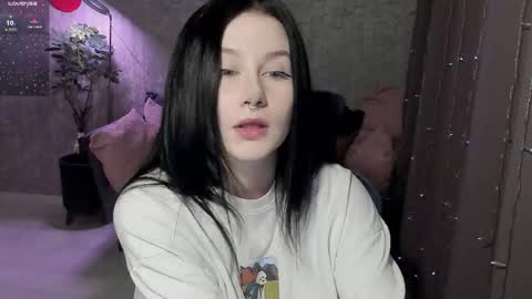 Aline Greeeen online show from 12/15/25, 06:06