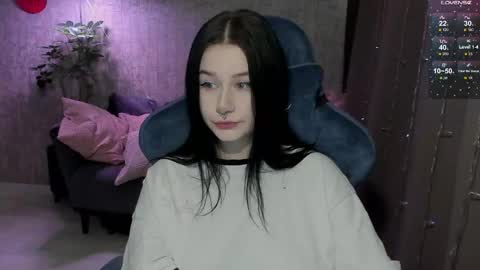 Aline Greeeen online show from 04/14/26, 07:14