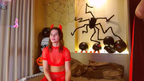 Alina and Pasha online show from 10/24/25, 01:13
