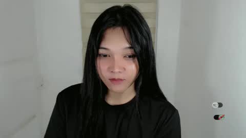 Snapshot of alisa_kiss_ chatting on 12/11/24, 11:54 Shanti xhey online show from 12/11/24, 11:54