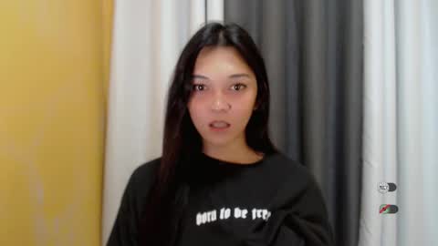 Snapshot of alisa_kiss_ chatting on 01/18/25, 03:27 Shanti xhey online show from 01/18/25, 03:27
