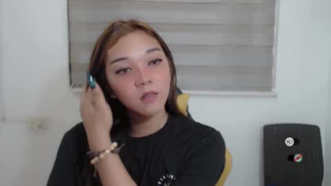 Snapshot of alisa_kiss_ chatting on 01/30/25, 01:33 Shanti xhey online show from 01/30/25, 01:33