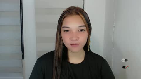 Snapshot of alisa_kiss_ chatting on 02/06/25, 06:29 Shanti xhey online show from 02/06/25, 06:29