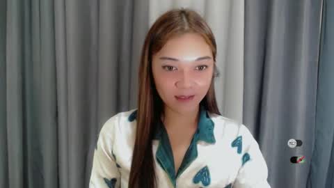Snapshot of alisa_kiss_ chatting on 02/09/25, 04:40 Shanti xhey online show from 02/09/25, 04:40