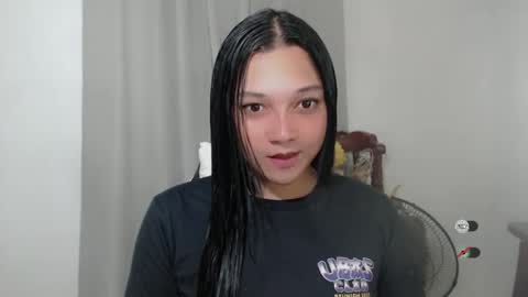 Snapshot of alisa_kiss_ chatting on 09/10/25, 12:05 Shanti xhey online show from 09/10/25, 12:05