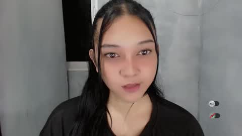 Shanti xhey online show from 10/26/25, 06:14