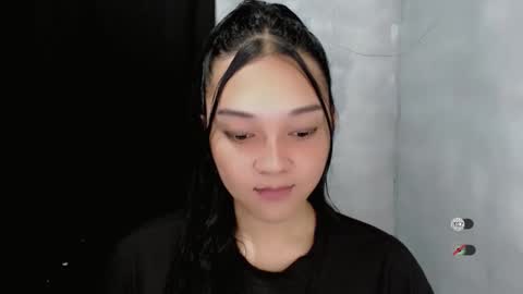 Shanti xhey online show from 11/12/25, 09:53