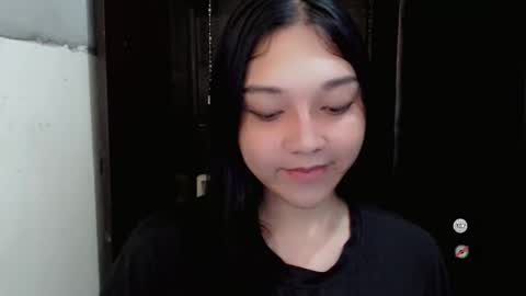 Shanti xhey online show from 11/17/25, 11:38