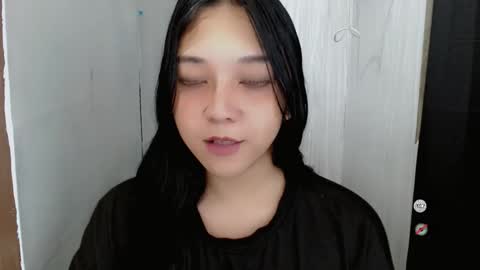 Shanti xhey online show from 11/21/25, 08:51