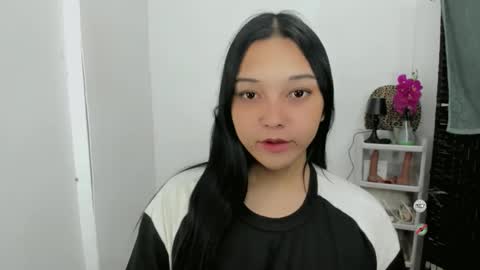 Shanti xhey online show from 03/17/26, 09:07