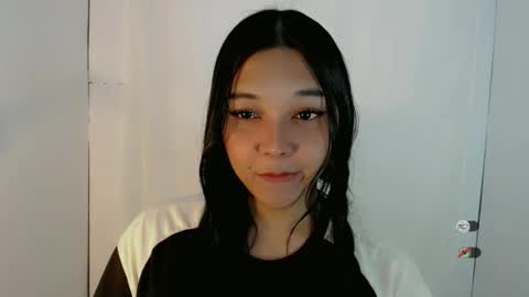 Shanti xhey online show from 04/15/26, 12:06