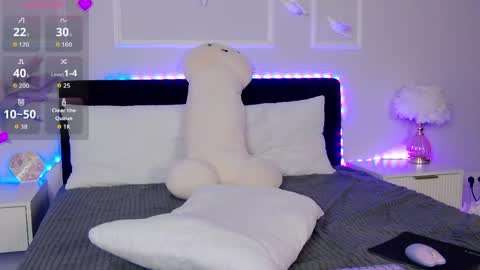 Snapshot of alisa_tiny chatting on 05/21/26, 02:51 Stefa online show from 05/21/26, 02:51
