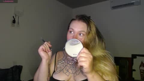 alisa_u online show from 11/24/25, 10:53