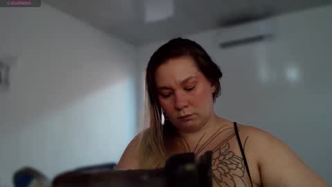 alisa_u online show from 01/06/26, 07:17