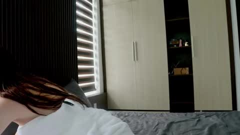 Alice                                   Fansly Alisa01 online show from 09/25/25, 03:10