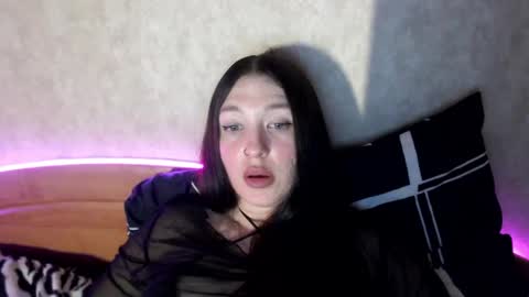 Snapshot of alisaadoll chatting on 05/06/26, 01:49 alisaadoll online show from 05/06/26, 01:49