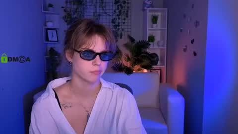 Snapshot of alisabliss chatting on 07/01/26, 01:18 Alisa online show from 07/01/26, 01:18
