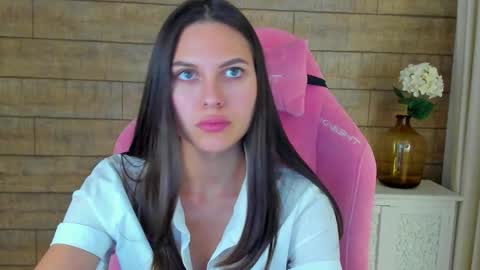 AlisaVersailles online show from 09/29/25, 04:45