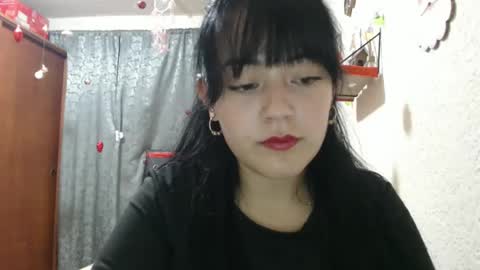 Snapshot of alisha_9997 chatting on 01/21/25, 04:05 alisha_9997 online show from 01/21/25, 04:05