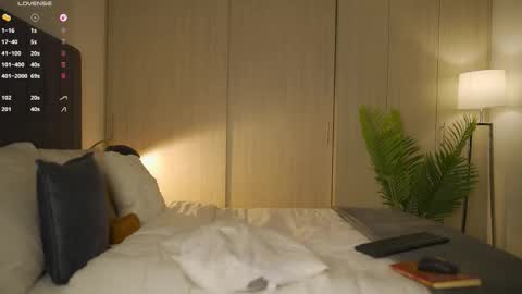 buy my videos follow me in my new instagram fernanda699  online show from 03/10/26, 11:32