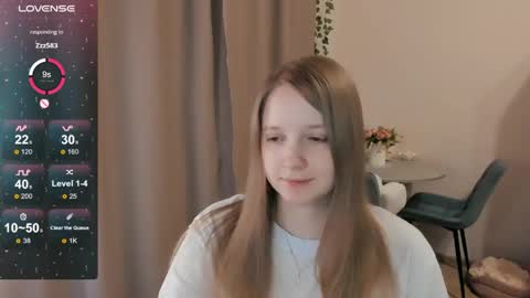 Snapshot of alisha_ley chatting on 04/28/26, 08:36 Alya online show from 04/28/26, 08:36