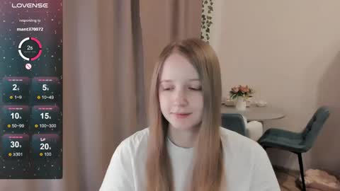 Snapshot of alisha_ley chatting on 05/11/26, 04:04 Alya online show from 05/11/26, 04:04