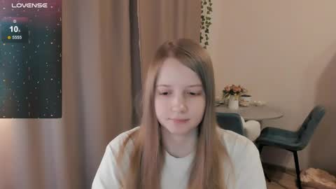 Snapshot of alisha_ley chatting on 05/19/26, 02:29 Alya online show from 05/19/26, 02:29