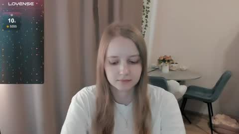 Snapshot of alisha_ley chatting on 06/12/26, 12:04 Alya online show from 06/12/26, 12:04