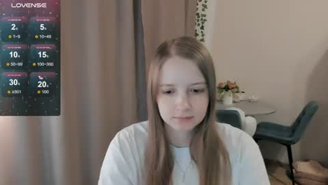 Snapshot of alisha_ley chatting on 06/17/26, 10:17 Alya online show from 06/17/26, 10:17