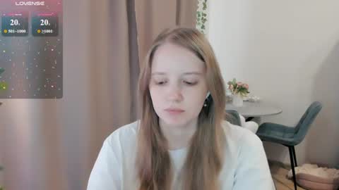 Snapshot of alisha_ley chatting on 07/11/26, 10:29 Alya online show from 07/11/26, 10:29