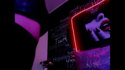 alishaa_nixx online show from 09/26/25, 02:04