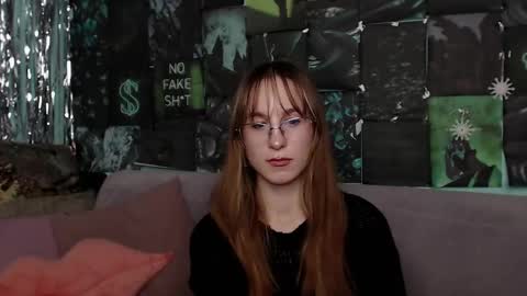 Snapshot of alishakelly chatting on 10/24/25, 06:10 alishakelly online show from 10/24/25, 06:10