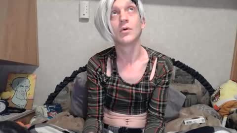 Alisha online show from 11/21/25, 09:52