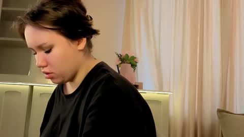 Alisia online show from 02/06/26, 07:56