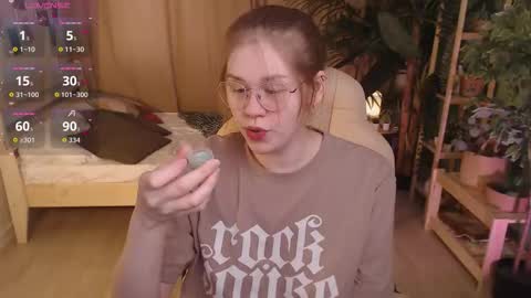 Alison online show from 02/19/26, 07:48