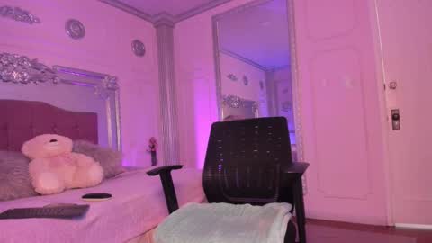 Alison Fishert online show from 01/14/25, 11:42