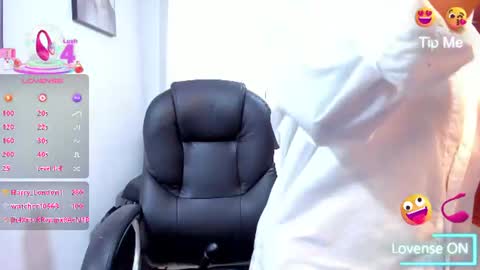 Snapshot of alisonlemoos chatting on 06/14/26, 02:30 Alisson online show from 06/14/26, 02:30