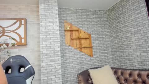 alisonn_doll online show from 11/15/25, 12:13